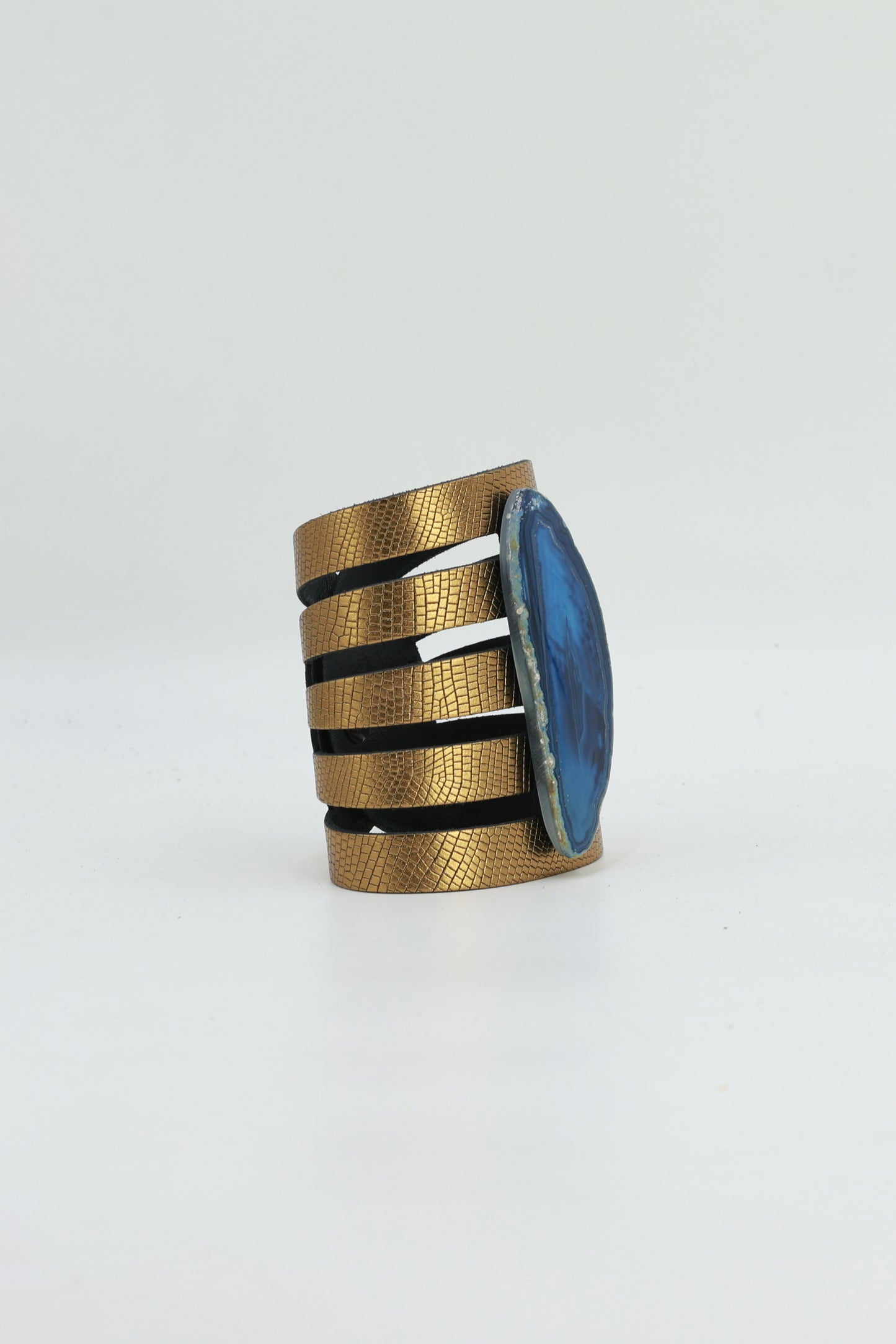 Brazalete Sol Dorado Ágata Azul