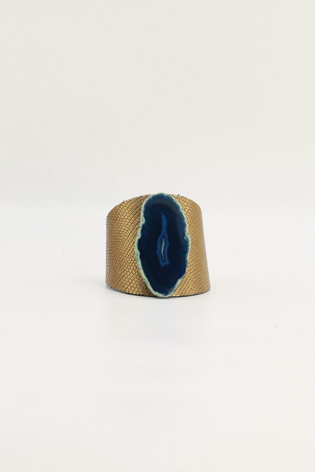 Brazalecue Grabado Dorado Ágata Azul