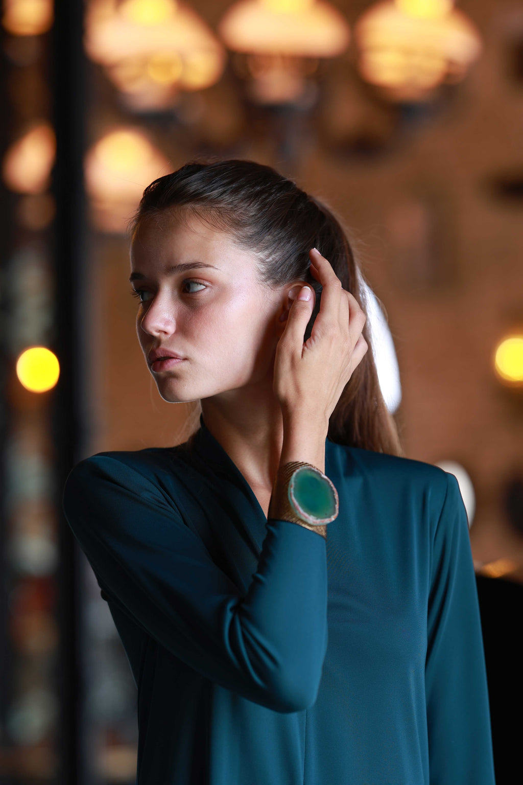 Brazalecue Grabado Dorado Ágata Verde