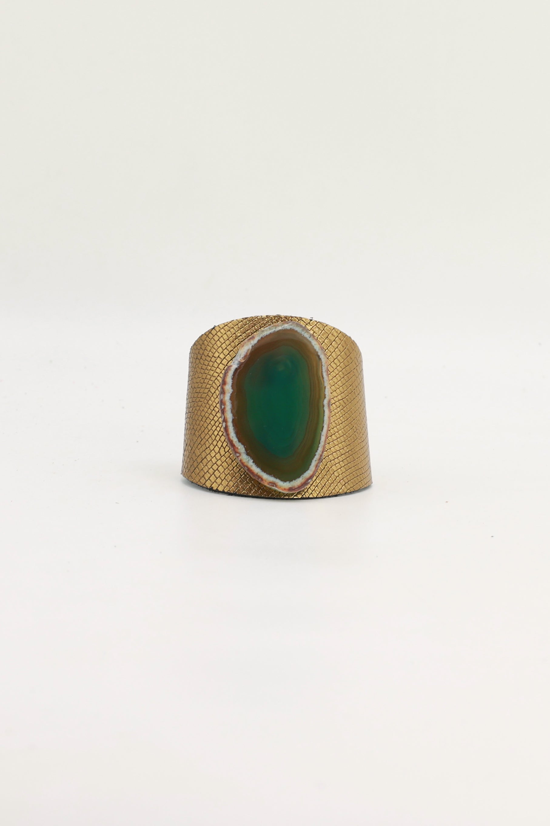 Brazalecue Grabado Dorado Ágata Verde