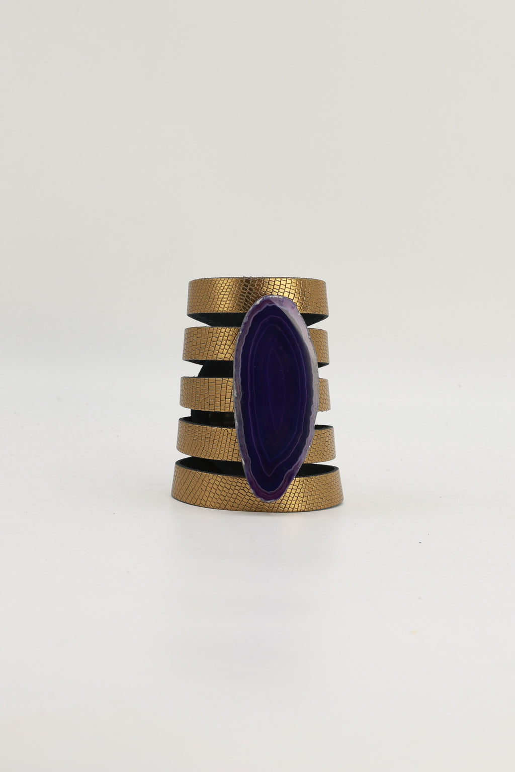 Brazalete Sol Dorado Ágata Morada