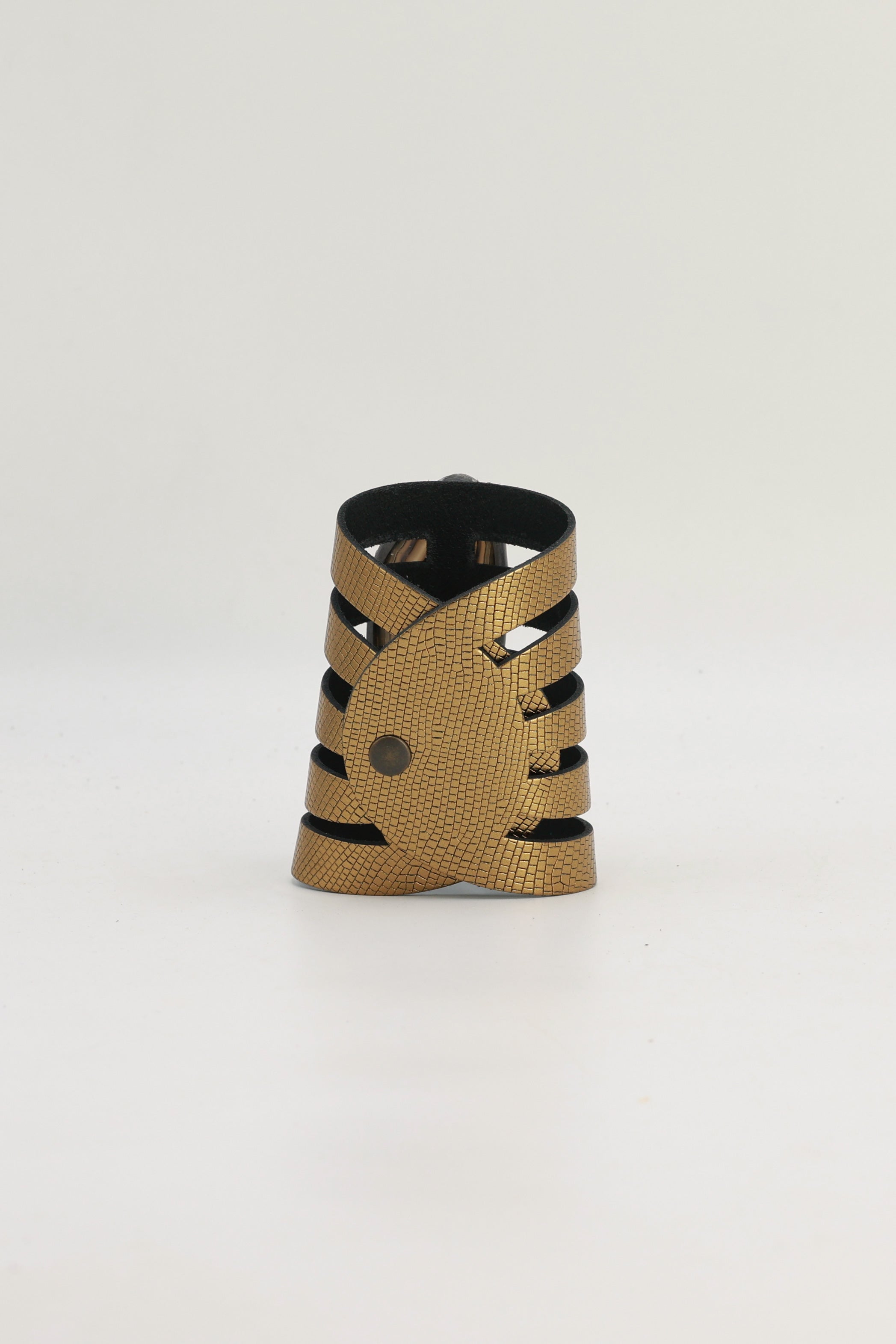 Brazalete Sol Dorado Ágata Morada