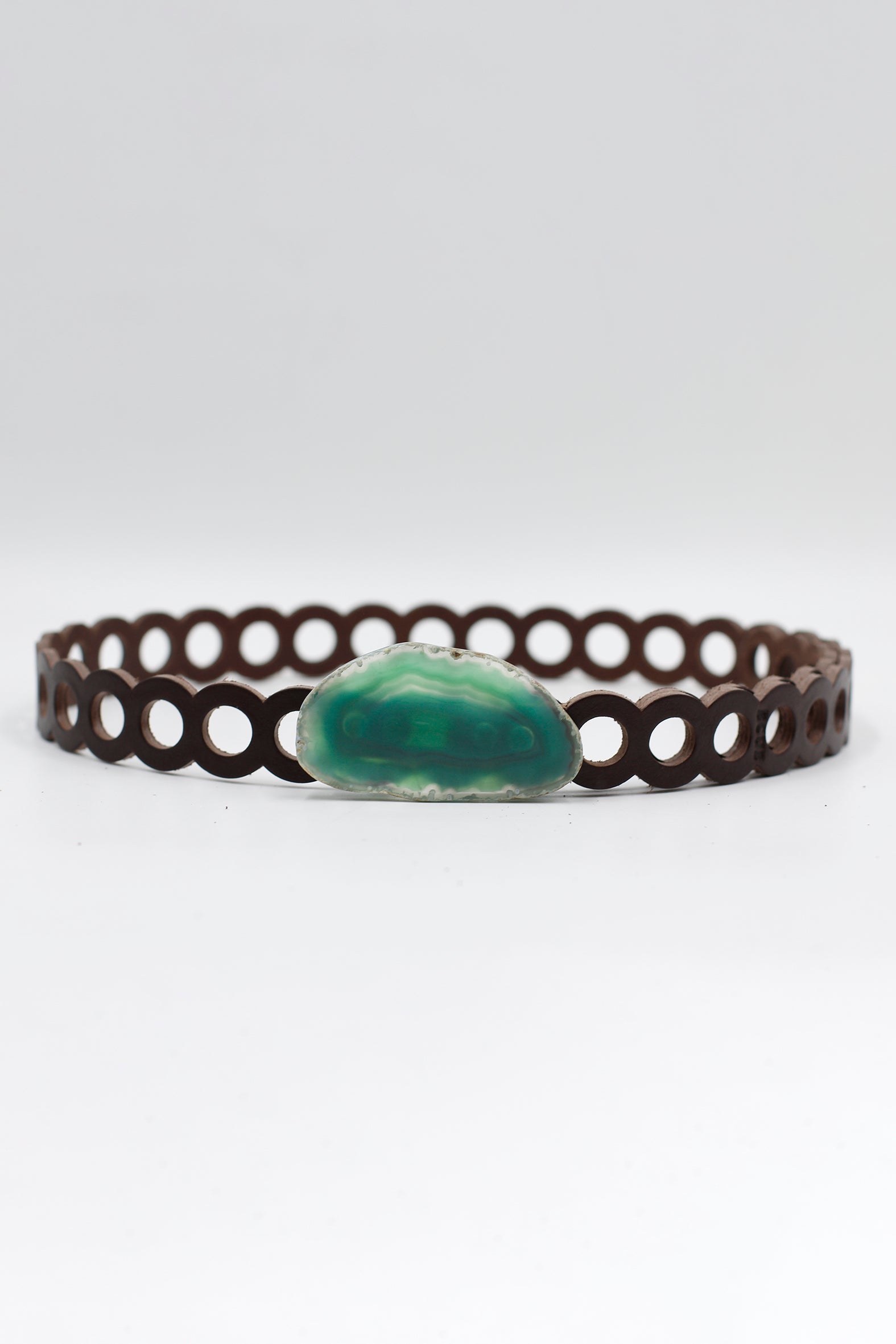 cinturón circulos marron con ágata verde