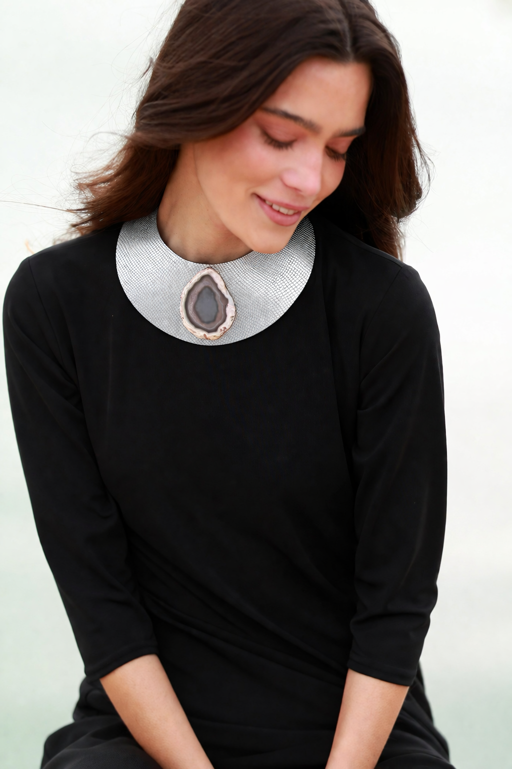 Collar Luz Plateado con Ágata Natural