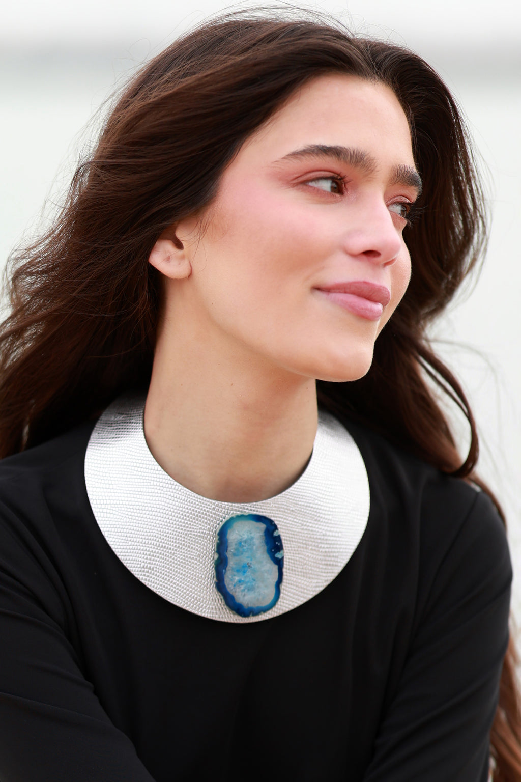 Collar Luz Plateado con Ágata