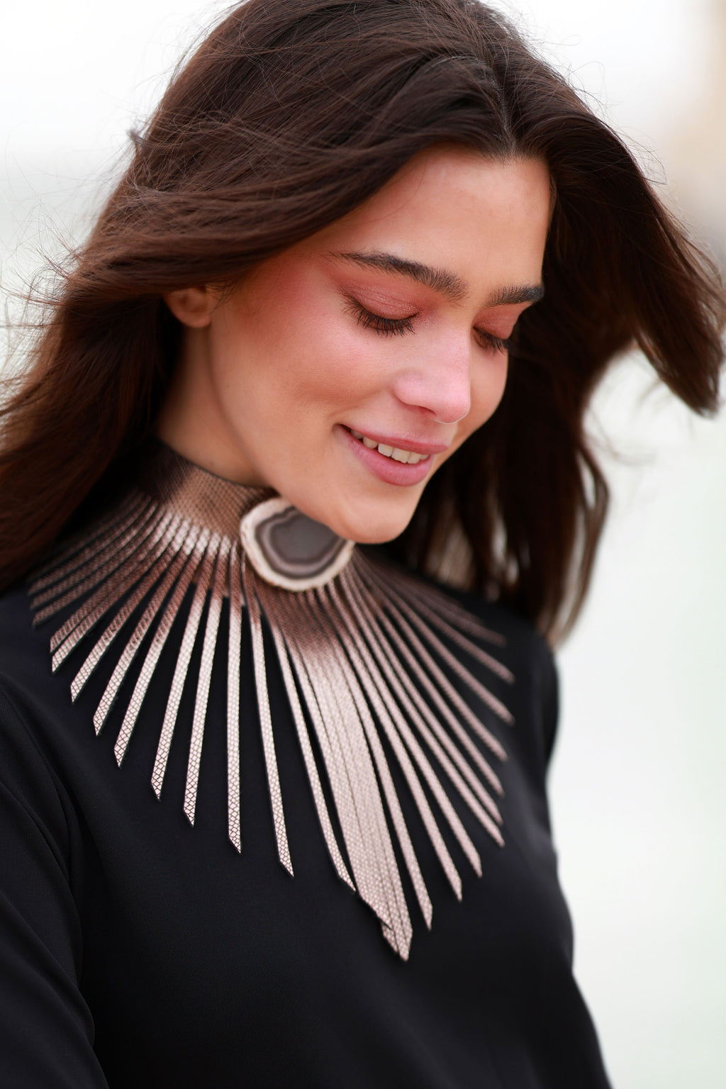 Collar Rai Plomo con Ágata Natural