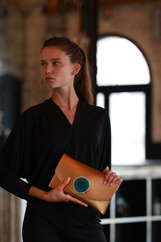 Cartera Midi Dorada Ágata Verde