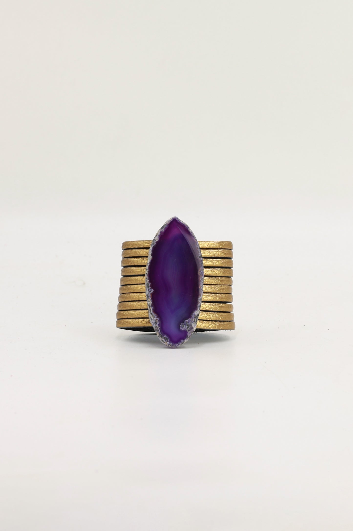 Pulsera Nía Dorada Ágata Morada
