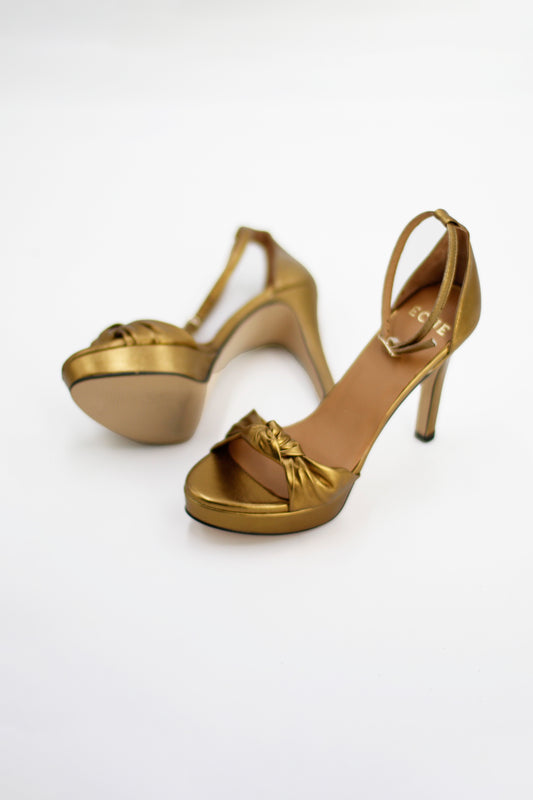 SANDALIAS MOA DORADAS