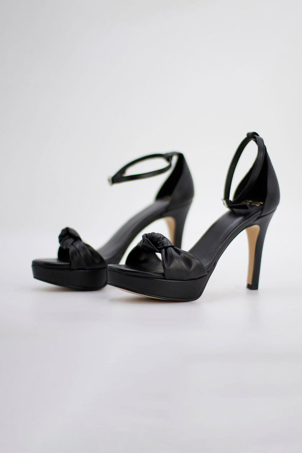 SANDALIAS MOA NEGRAS